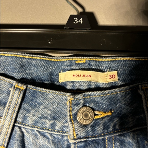 Levi’s Premium Mom Jean Women’s Size 30 - Picture 4 of 5